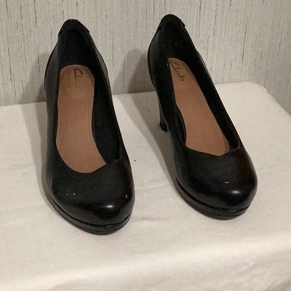 Clarks Artisan heels. - Picture 3 of 7